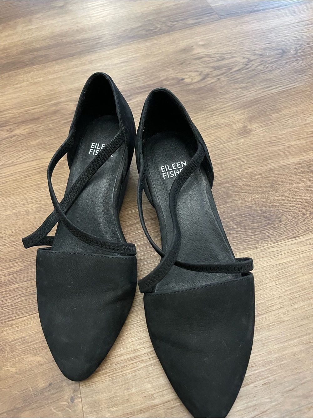 EILEEN FISHER Poet block heels Crisscross Black Leather Pump Sz 5.5